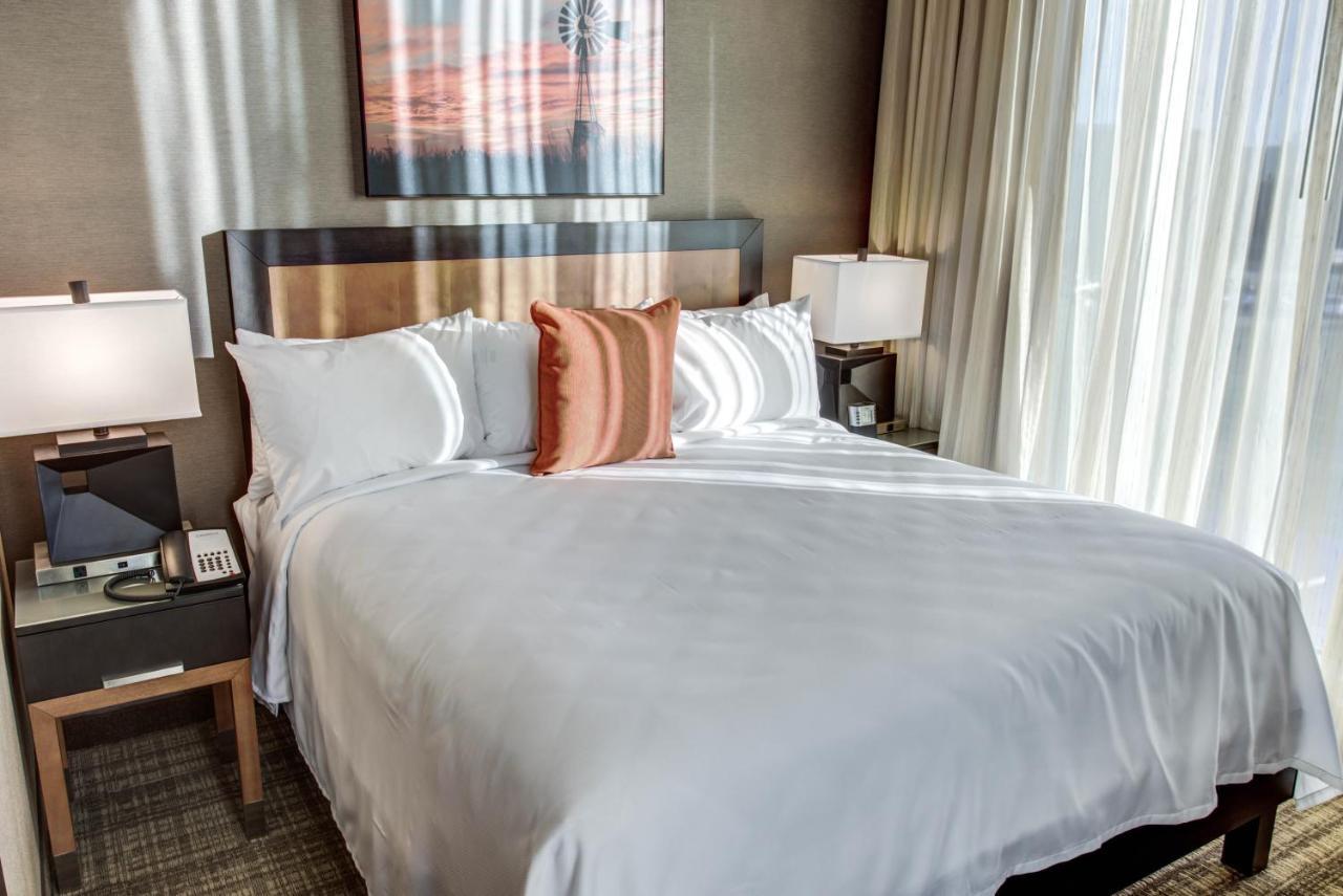 Cambria Hotel Plano - Frisco Екстер'єр фото